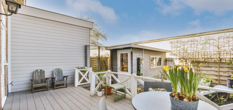 neat-patio-with-sitting-area-2026-03-18-10-53-20-utc
